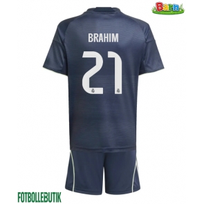 Real Madrid Brahim Diaz #21 Bortaställ Barn 2025-26 Kortärmad (+ Korta byxor)
